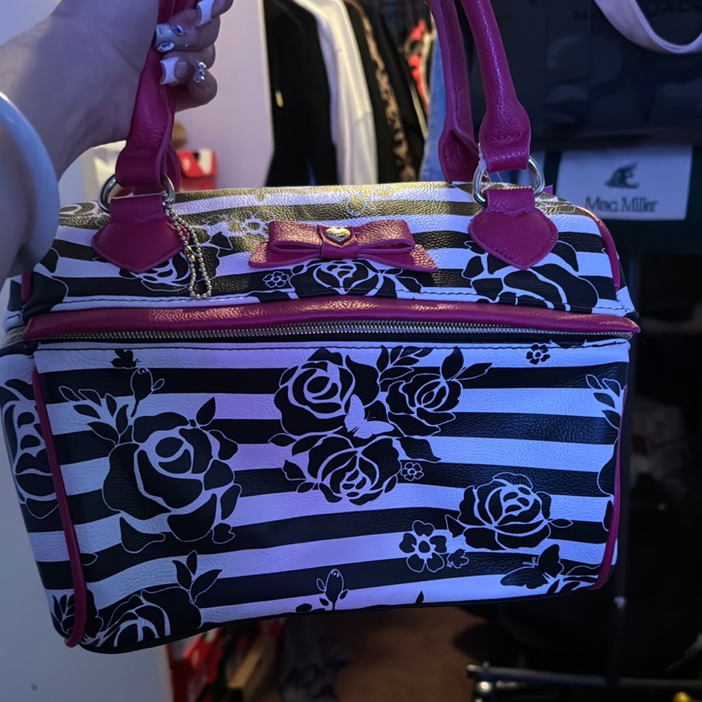Floral Striped Betsey Johnson lunch box  - Pink and Black